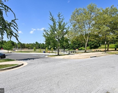 9457 Birdhouse Circle - Photo Thumbnail 72