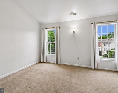 9457 Birdhouse Circle - Photo Thumbnail 32