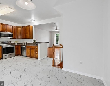 9457 Birdhouse Circle - Photo Thumbnail 22