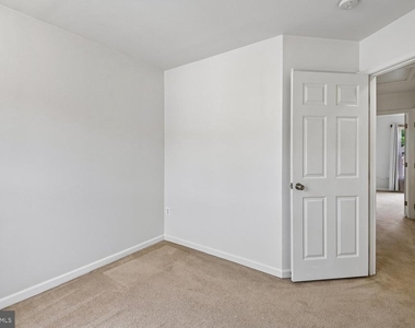 9457 Birdhouse Circle - Photo Thumbnail 46