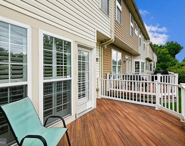 9457 Birdhouse Circle - Photo Thumbnail 7