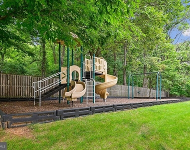 9457 Birdhouse Circle - Photo Thumbnail 63
