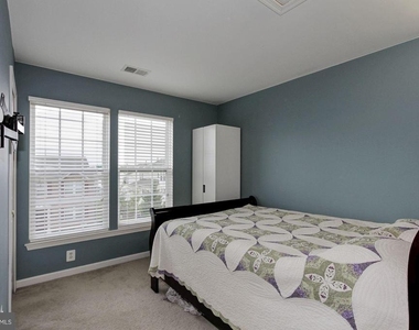 7055 Oak Grove Way - Photo Thumbnail 26