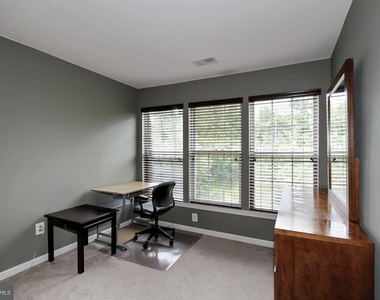 7055 Oak Grove Way - Photo Thumbnail 20