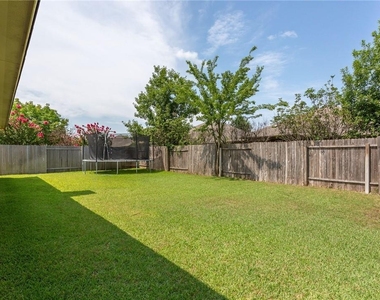 3912 Links Ln - Photo Thumbnail 39