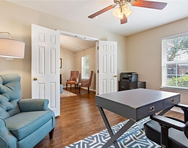 3912 Links Ln - Photo Thumbnail 6
