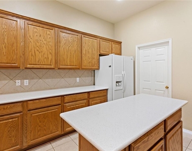 3912 Links Ln - Photo Thumbnail 19