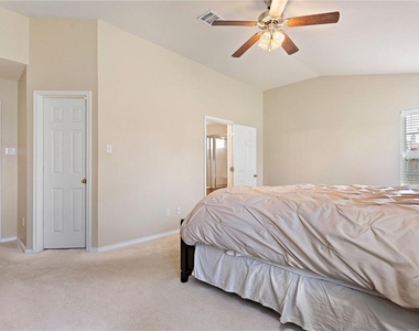 3912 Links Ln - Photo Thumbnail 30
