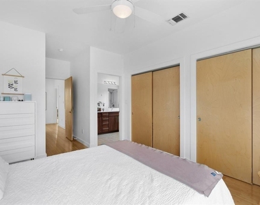 5725 Toscana Ave - Photo Thumbnail 18