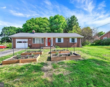 2019 S Fountain Green Road - Photo Thumbnail 1