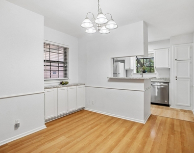 10955 Wurzbach Rd - Photo Thumbnail 5