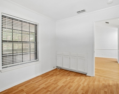 10955 Wurzbach Rd - Photo Thumbnail 17