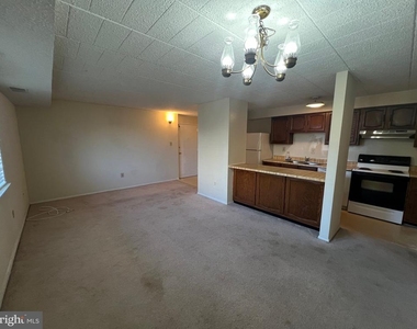 1001 Heather Ridge Drive - Photo Thumbnail 2