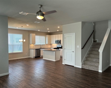 424 San Gabriel River Rd - Photo Thumbnail 5