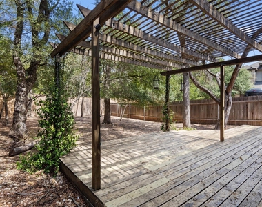 7709 Menchaca Rd - Photo Thumbnail 26