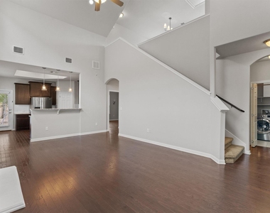 7709 Menchaca Rd - Photo Thumbnail 4