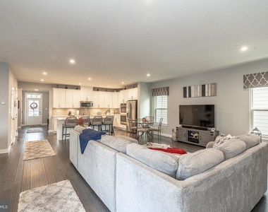 508 Ladywell Street - Photo Thumbnail 24