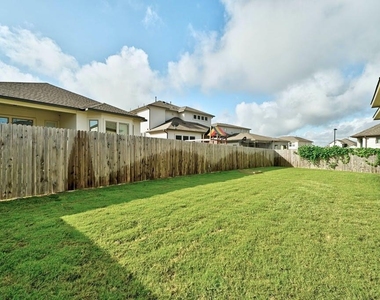 6725 Denia Dr - Photo Thumbnail 26