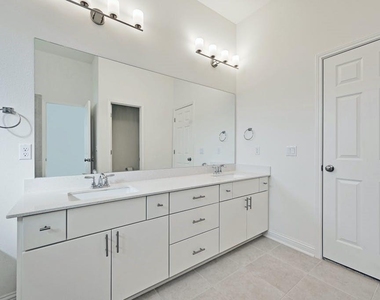 6725 Denia Dr - Photo Thumbnail 17