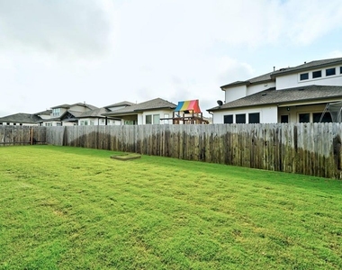 6725 Denia Dr - Photo Thumbnail 23