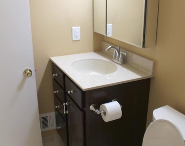 1120 Linkside Drive - Photo Thumbnail 8