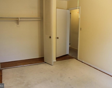 1120 Linkside Drive - Photo Thumbnail 13