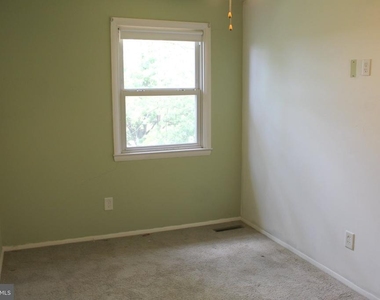 1120 Linkside Drive - Photo Thumbnail 10