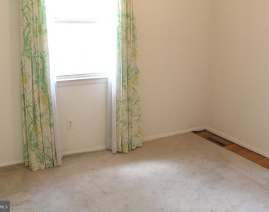 1120 Linkside Drive - Photo Thumbnail 11