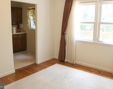 1120 Linkside Drive - Photo Thumbnail 3