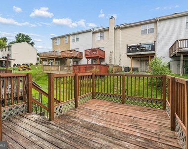 3820 Rolling Way - Photo Thumbnail 38