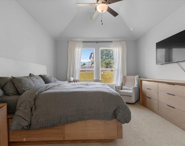 1317 Highwater Dr - Photo Thumbnail 17