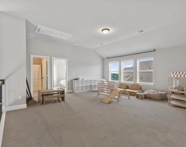 1317 Highwater Dr - Photo Thumbnail 21