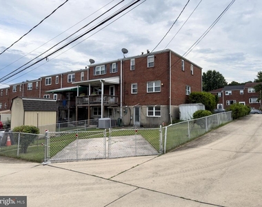 926 Regina Drive - Photo Thumbnail 29