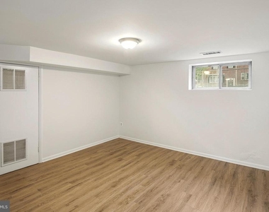 926 Regina Drive - Photo Thumbnail 21