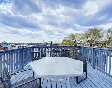 1429 Olive Street - Photo Thumbnail 2
