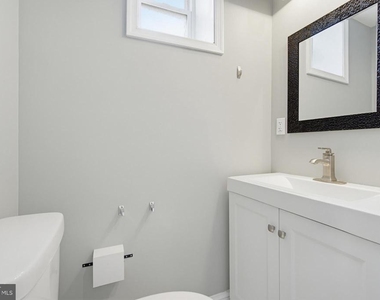 1429 Olive Street - Photo Thumbnail 9