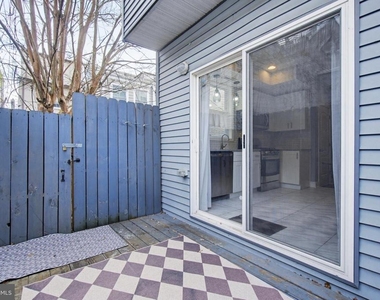 1429 Olive Street - Photo Thumbnail 7