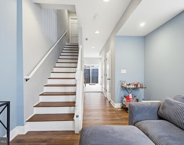 1429 Olive Street - Photo Thumbnail 10