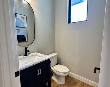 365 Warbler Dr - Photo Thumbnail 18
