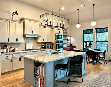 365 Warbler Dr - Photo Thumbnail 1