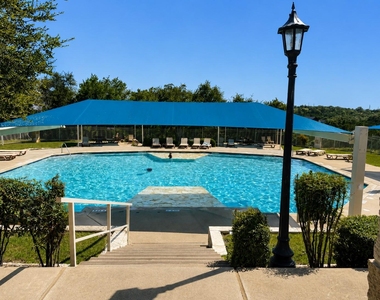 365 Warbler Dr - Photo Thumbnail 32