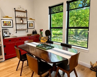365 Warbler Dr - Photo Thumbnail 11