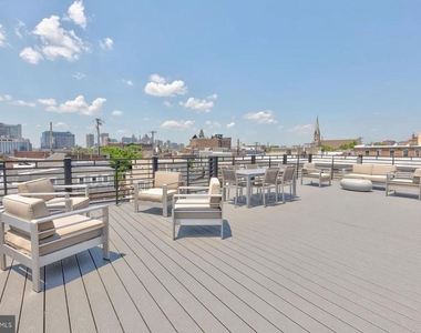 1742 Fleet Street - Photo Thumbnail 7