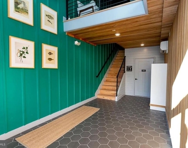 1742 Fleet Street - Photo Thumbnail 12