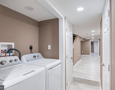 723 N Luzerne Avenue - Photo Thumbnail 30