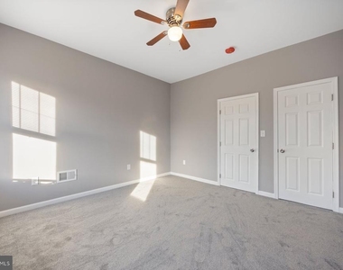 723 N Luzerne Avenue - Photo Thumbnail 15