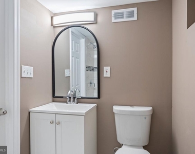 723 N Luzerne Avenue - Photo Thumbnail 28