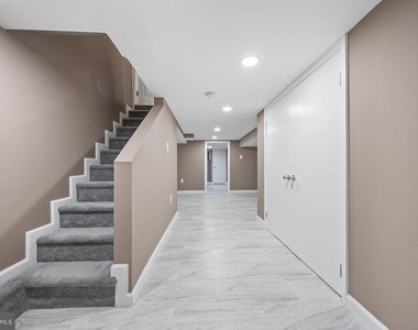 723 N Luzerne Avenue - Photo Thumbnail 24