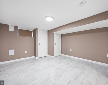723 N Luzerne Avenue - Photo Thumbnail 27