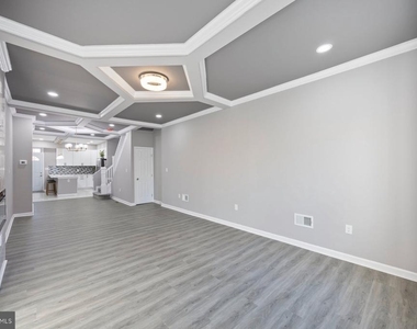 723 N Luzerne Avenue - Photo Thumbnail 1